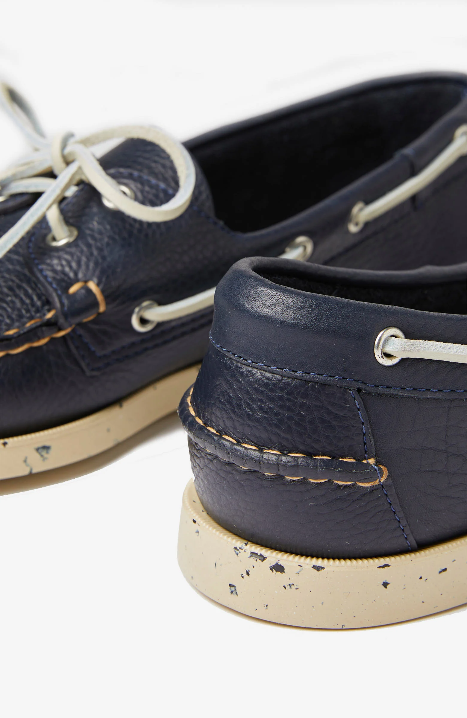 Hammered leather boat shoe - Image 4