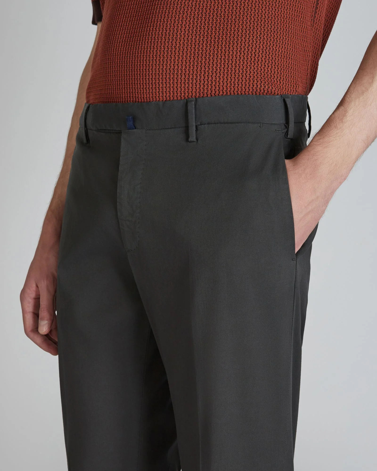 Slim-fit Royal Batavia trousers - Image 4