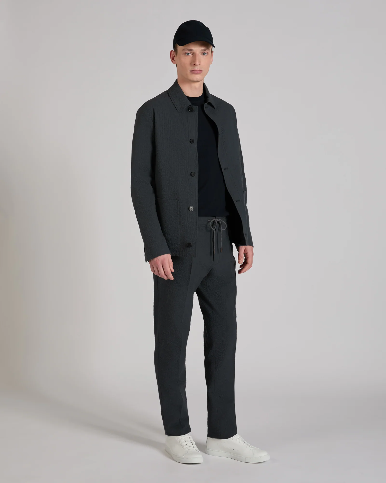 Tapered fit stretch cotton and silk seersucker trousers - Image 5